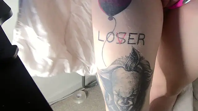 Snapshot of secretcouple_00 chatting on November 22, 2025, 6:34 am secretcouple 00 online show from November 22, 2025, 6:34 am