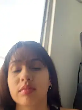 Snapshot of ginny_ross chatting on December 14, 2025, 9:31 pm ginny ross online show from December 14, 2025, 9:31 pm