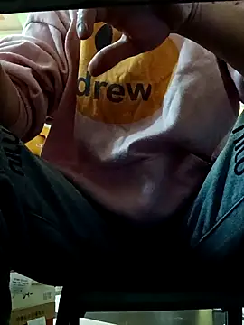 Snapshot of Lucky-688 chatting on November 17, 2025, 1:42 am Lucky-688 online show from November 17, 2025, 1:42 am