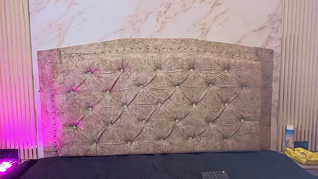 Ashlyvega online show from February 13, 2026, 3:39 am