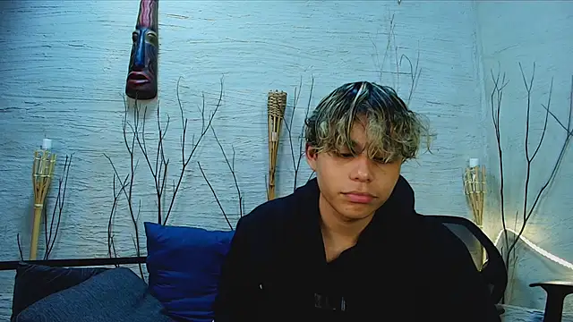 Snapshot of nathan_bell chatting on November 16, 2025, 4:17 am nathan bell online show from November 16, 2025, 4:17 am