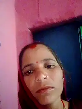 Snapshot of Bigg_bhabi chatting on November 15, 2025, 3:05 pm Bigg bhabi online show from November 15, 2025, 3:05 pm