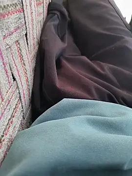 Snapshot of Ritik143jhil chatting on December 20, 2025, 11:24 am Ritik143jhil online show from December 20, 2025, 11:24 am