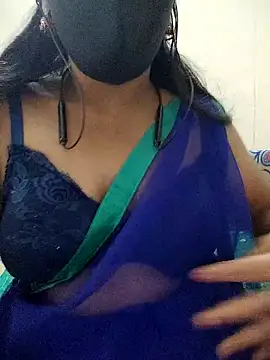 mahalaxmi teluguammai online show from December 4, 2025, 6:01 am