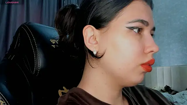 Snapshot of Diara_1an chatting on May 22, 2026, 5:38 am Diara 1an online show from May 22, 2026, 5:38 am