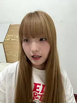 Snapshot of susuya_sha chatting on June 27, 2026, 4:24 pm susuya sha online show from June 27, 2026, 4:24 pm