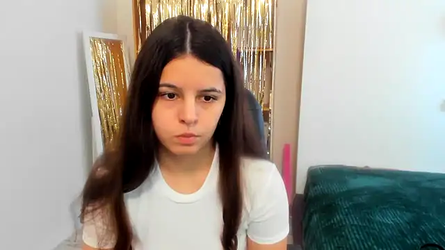 Snapshot of Alexa-Soul chatting on November 19, 2025, 8:58 am Alexa-Soul online show from November 19, 2025, 8:58 am