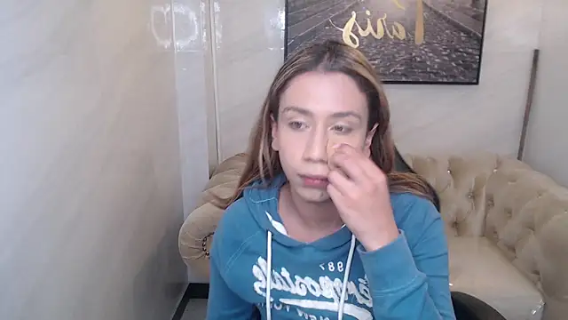 Snapshot of Evy_Luxx_v chatting on May 2, 2026, 3:45 am Evy Luxx v online show from May 2, 2026, 3:45 am