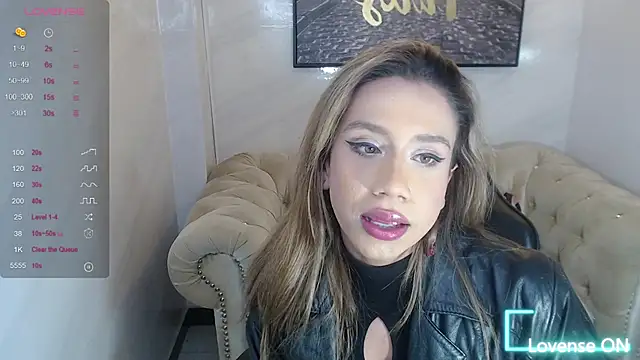 Snapshot of Evy_Luxx_v chatting on May 15, 2026, 3:48 am Evy Luxx v online show from May 15, 2026, 3:48 am