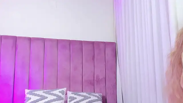 Valentino moretti online show from March 30, 2026, 11:55 am