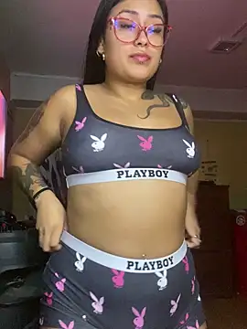 Felinamiau online show from March 29, 2026, 3:19 am