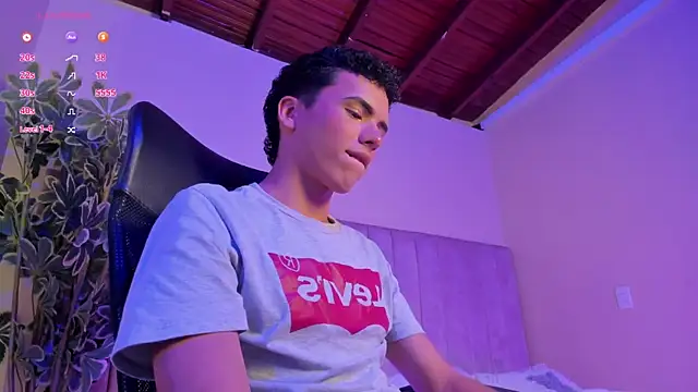 Seab trooy online show from November 26, 2025, 4:34 am