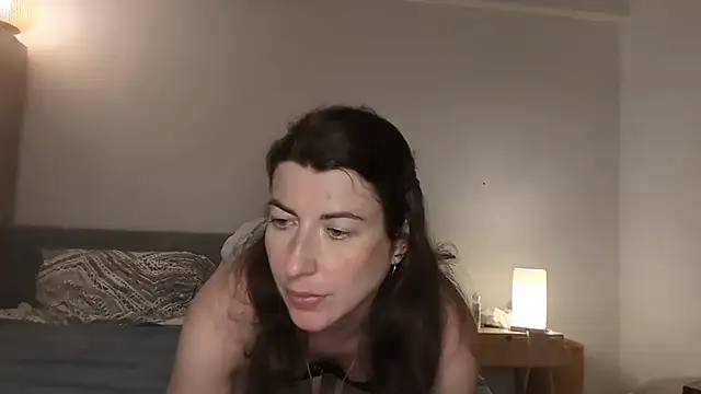 Snapshot of Jo_LieLive chatting on June 1, 2026, 7:13 pm Jo LieLive online show from June 1, 2026, 7:13 pm
