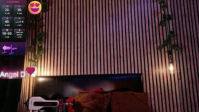 Snapshot of Angeldust19 chatting on February 4, 2026, 4:29 am Angeldust19 online show from February 4, 2026, 4:29 am