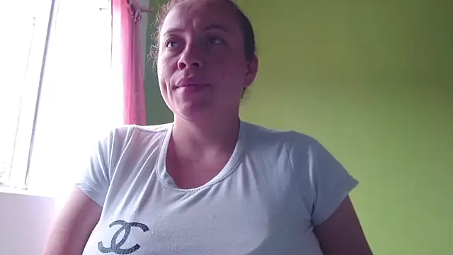 Snapshot of Rouse_hot_ chatting on May 19, 2026, 6:26 pm Rouse hot online show from May 19, 2026, 6:26 pm
