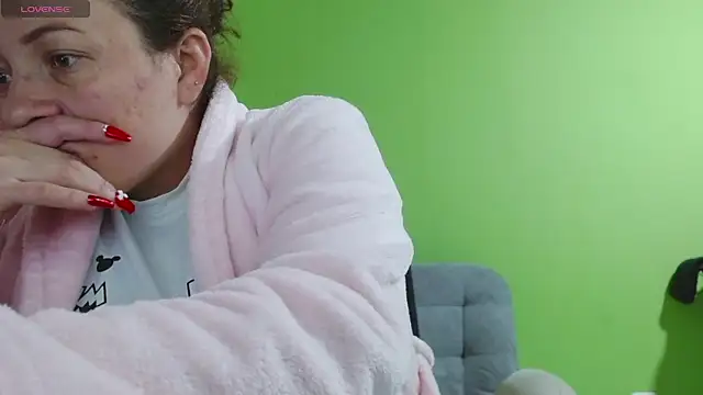 Rouse hot  online show from April 22, 2026, 10:44 am