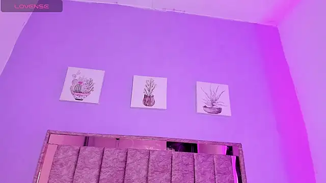 alaiasexygirl online show from February 16, 2026, 11:35 pm