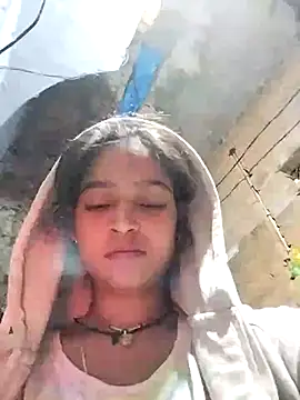 Snapshot of Mohni_hote chatting on November 16, 2025, 7:29 pm Mohni hote online show from November 16, 2025, 7:29 pm