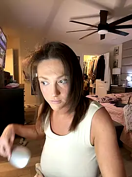 Ayybaebay online show from December 17, 2025, 10:26 pm