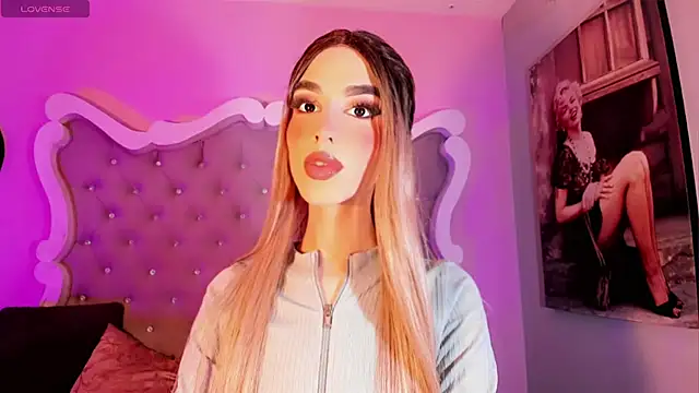 LeslieAmor1 online show from November 23, 2025, 5:50 am