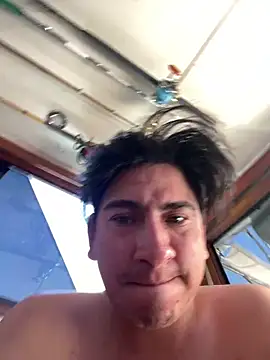 algila08 online show from April 16, 2026, 7:25 pm