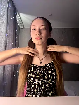 Holy Poly online show from January 9, 2026, 7:48 am