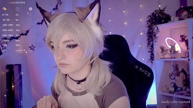 Snapshot of vronnier chatting on November 26, 2025, 2:06 pm vronnier online show from November 26, 2025, 2:06 pm