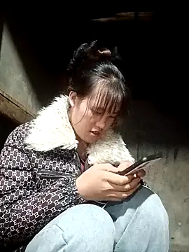 Snapshot of sorry-yeu chatting on November 23, 2025, 3:55 pm sorry-yeu online show from November 23, 2025, 3:55 pm