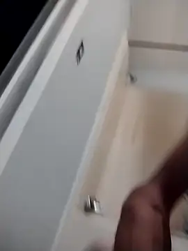 Snapshot of dickencidr chatting on December 5, 2025, 12:48 pm dickencidr online show from December 5, 2025, 12:48 pm