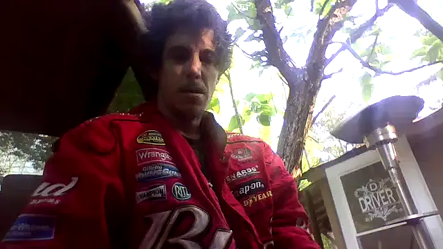 Snapshot of dickencidr chatting on April 23, 2026, 12:40 pm dickencidr online show from April 23, 2026, 12:40 pm