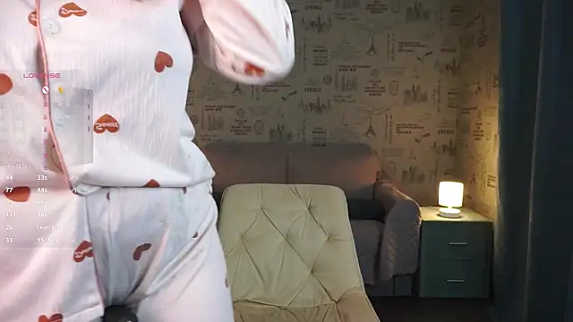 Snapshot of Xeonea1 chatting on November 17, 2025, 11:25 am Xeonea1 online show from November 17, 2025, 11:25 am