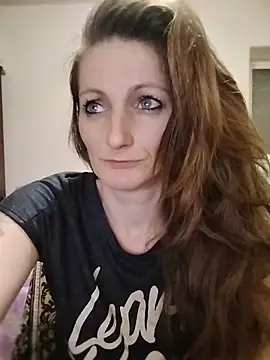 CrazyMaya39 online show from April 2, 2026, 9:10 pm