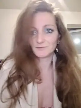 Snapshot of CrazyMaya39 chatting on April 22, 2026, 9:32 pm CrazyMaya39 online show from April 22, 2026, 9:32 pm