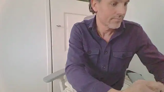 Brandonn1989amateur online show from April 10, 2026, 10:33 am