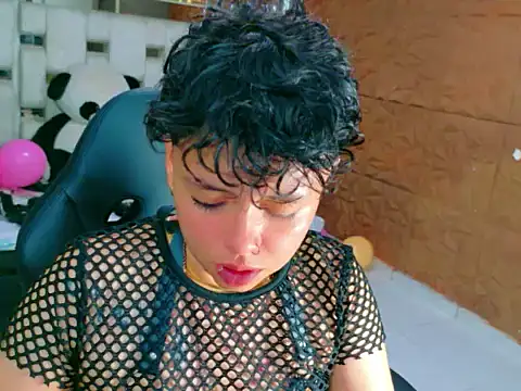 Snapshot of lunabustygirl chatting on January 16, 2026, 3:38 pm lunabustygirl online show from January 16, 2026, 3:38 pm