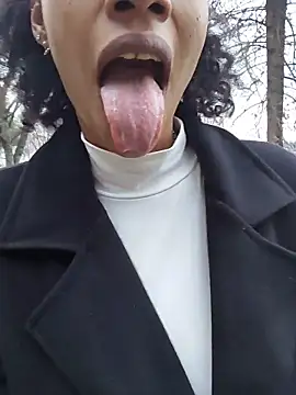 Snapshot of chanell95 chatting on December 22, 2025, 3:23 pm chanell95 online show from December 22, 2025, 3:23 pm