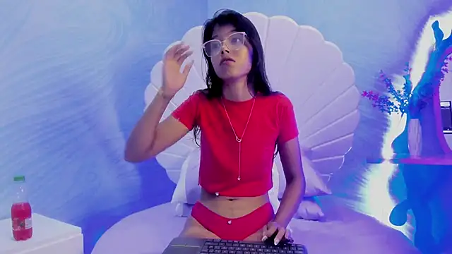 Snapshot of arietta_skinny chatting on November 17, 2025, 7:40 pm arietta skinny online show from November 17, 2025, 7:40 pm