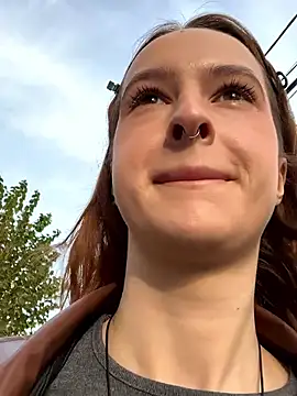 Snapshot of hani_obsessed chatting on November 22, 2025, 7:29 am hani obsessed online show from November 22, 2025, 7:29 am