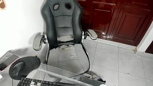 Snapshot of Hot_play18 chatting on January 8, 2026, 3:51 pm Hot play18 online show from January 8, 2026, 3:51 pm