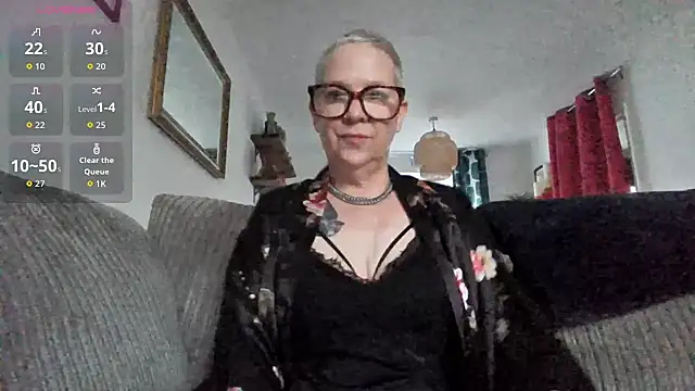 missyb x online show from December 2, 2025, 3:36 pm