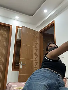 sexyayeshadesi online show from March 23, 2026, 6:52 pm