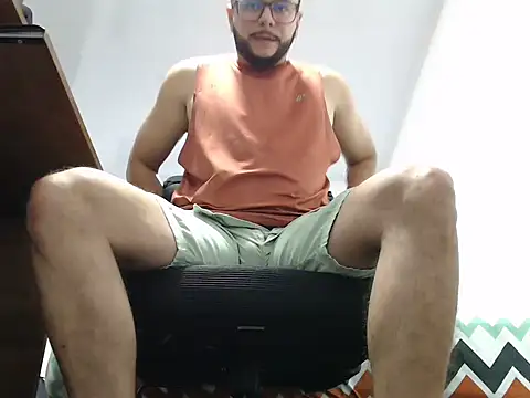 Snapshot of YourDreams17 chatting on November 21, 2025, 1:21 pm YourDreams17 online show from November 21, 2025, 1:21 pm