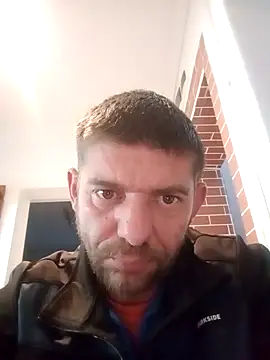 Snapshot of Motosz chatting on November 17, 2025, 2:54 pm Motosz online show from November 17, 2025, 2:54 pm