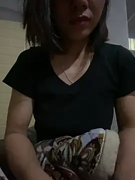 Snapshot of Trangbabylove chatting on July 5, 2026, 10:38 pm Trangbabylove online show from July 5, 2026, 10:38 pm