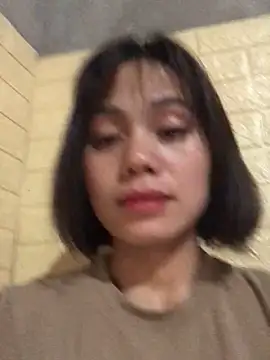 Snapshot of Trangbabylove chatting on February 12, 2026, 12:32 am Trangbabylove online show from February 12, 2026, 12:32 am