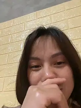 Trangbabylove online show from March 28, 2026, 4:02 am