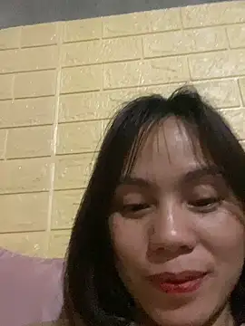 Trangbabylove online show from April 5, 2026, 5:08 pm