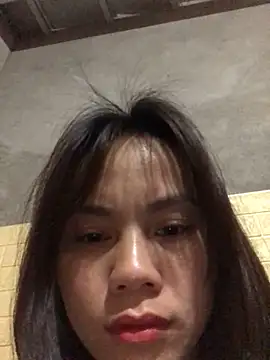 Trangbabylove online show from April 3, 2026, 8:59 pm