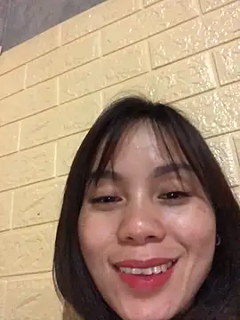 Snapshot of Trangbabylove chatting on February 10, 2026, 12:20 am Trangbabylove online show from February 10, 2026, 12:20 am