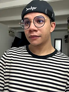 Snapshot of MarcoKostov chatting on November 16, 2025, 3:44 am MarcoKostov online show from November 16, 2025, 3:44 am